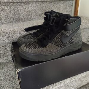 Nike AF1 Ultra Flyknit MID